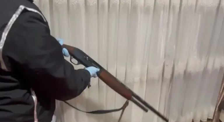 Sosyal medyadan suç örgütlerini öven 18 şüpheli yakalandı