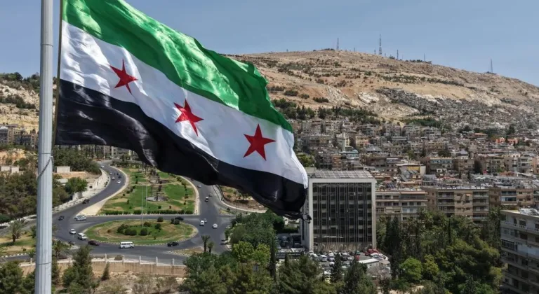 Suriye hükümeti: "Kürt vatandaşlar da dahil tüm vatandaşların korunması devletin pazarlık kabul etmez münhasır sorumluluğundadır"