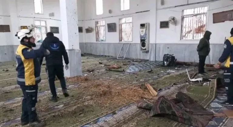 Suriye’nin Humus şehrindeki bir camide patlama: 5 kişi hayatını kaybetti