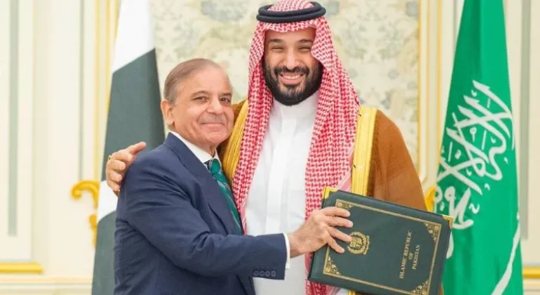 Suudi Arabistan ve Pakistan'ın savunma anlaşması bölgenin güç dengelerini nasıl şekillendirecek?