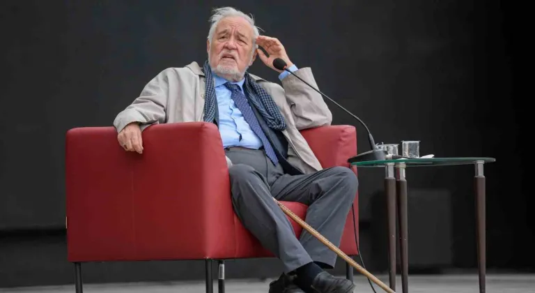 Tarihçi yazar Prof. Dr. İlber Ortaylı vefat etti