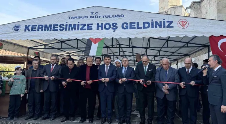 Tarsus’ta Gazze’ye destek amaçlı hayır çarşısı kuruldu