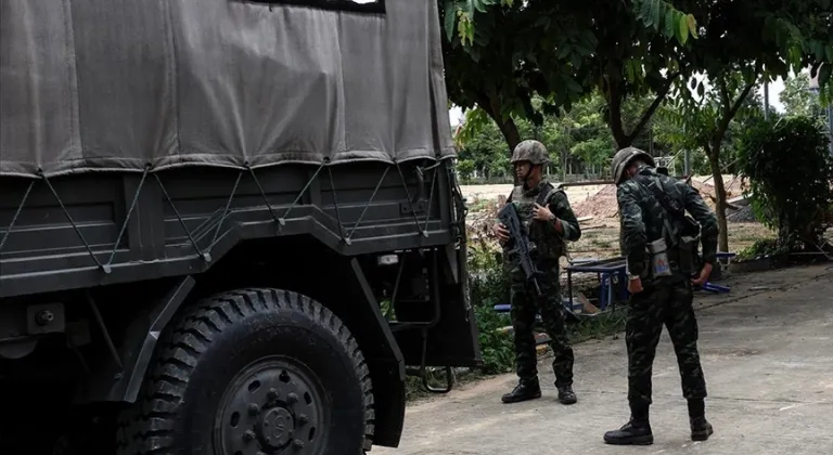 Tayland’da Kamboçya sınırındaki eyalette sokağa çıkma yasağı