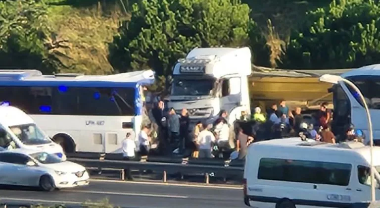 TEM Otoyolu’nda zincirleme kaza