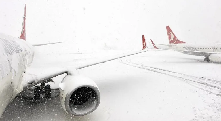THY olumsuz hava şartları nedeniyle 54 seferi iptal etti