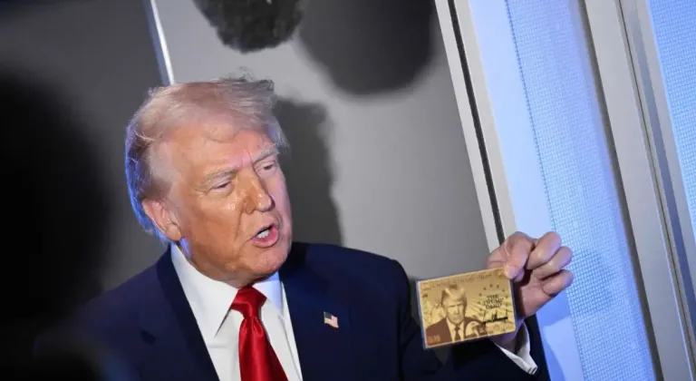 Trump: "ABD’de oturma izni için TRUMPCARD.GOV adresine gidin"