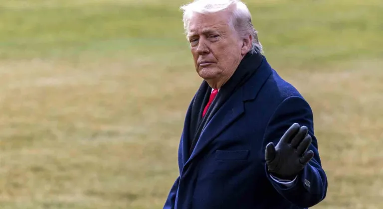 Trump, Grönland’ın satın alımına karşı çıkan 8 Avrupa ülkesine yüzde 10 gümrük vergisi yaptırımı uygulayacak