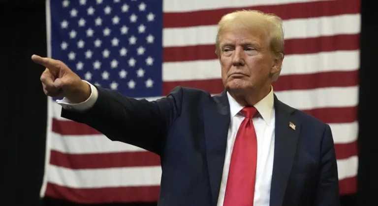 Trump: "İran'da daha çok uzun bir süre kalmamız gerekmeyecek"