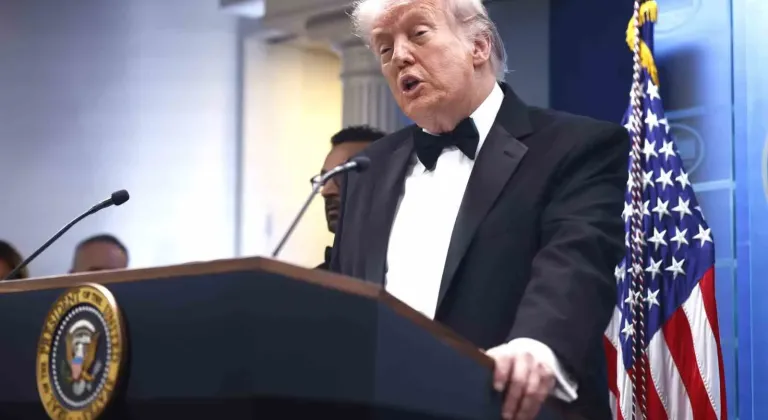 Trump: "İranlılar görüşmek isterse bizi arayabilirler"