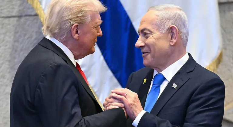 Trump Netanyahu’nun yolsuzluk davalarında affedilmesi için çağrıda bulundu