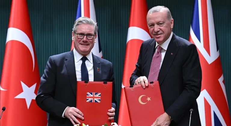 Türkiye ile Birleşik Krallık arasında Eurofighter savaş uçağı işbirliği anlaşması imzalandı