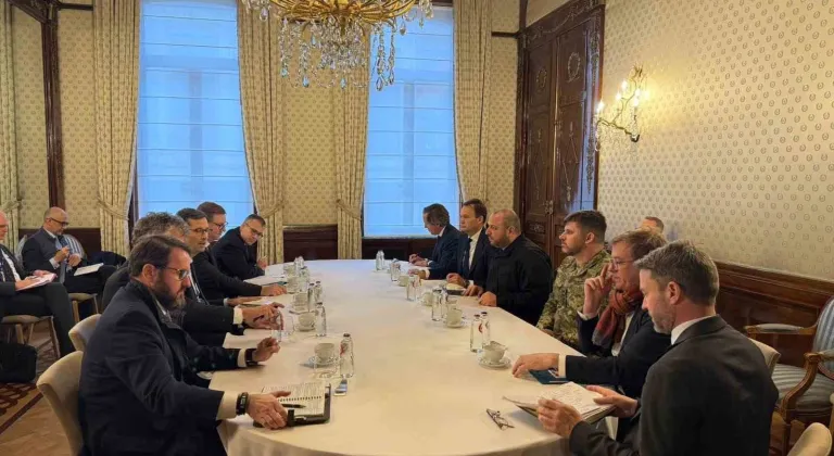 Ukrayna ve Avrupa barış müzakereleri ve güvenlik garantilerini görüştü