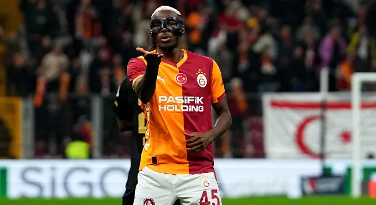 Victor Osimhen bu sezon 14. golünü attı
