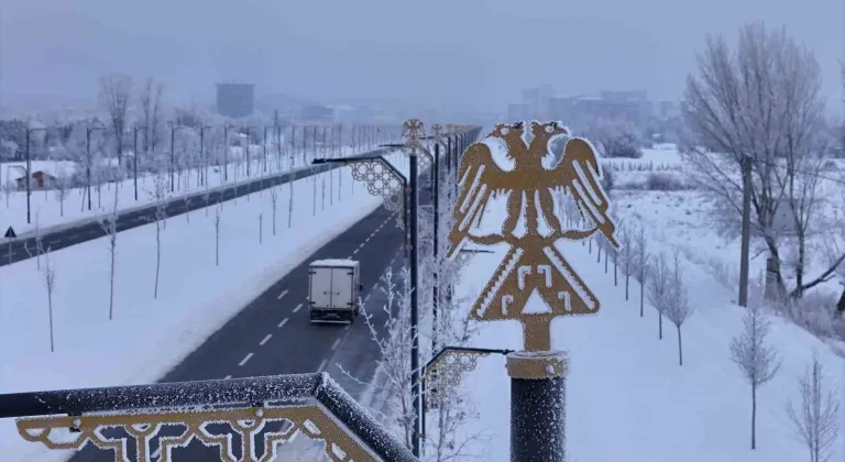 Sivas'ta termometreler eksi 22 dereceyi gösterdi