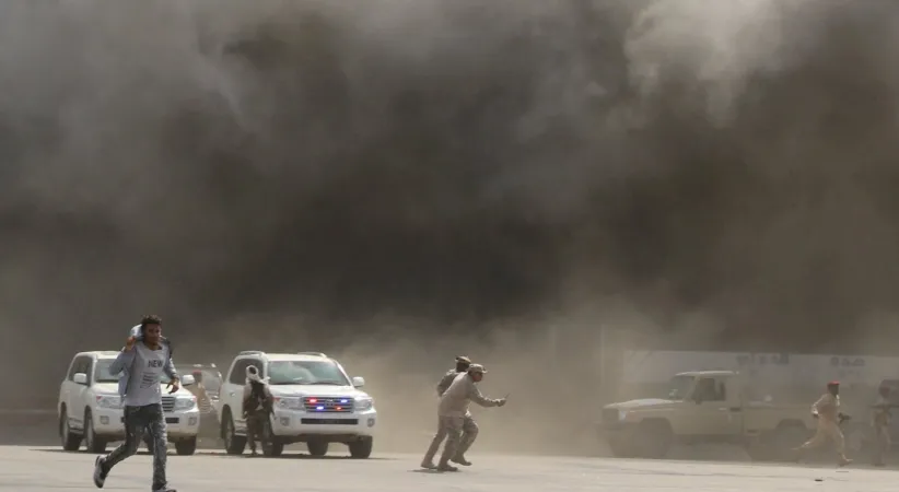 Yemen'deki Husiler, Aden ve Al Rayyan havalimanlarını vurdu