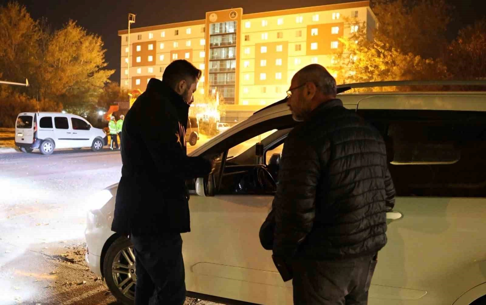 Kız öğrenci yurtlarına güvenlik önlemleri artırıldı: Araçlar ve şahıslar tek tek kontrol ediliyor | Popüler Gazete - Türkiye'nin en popüler internet gazetesi!