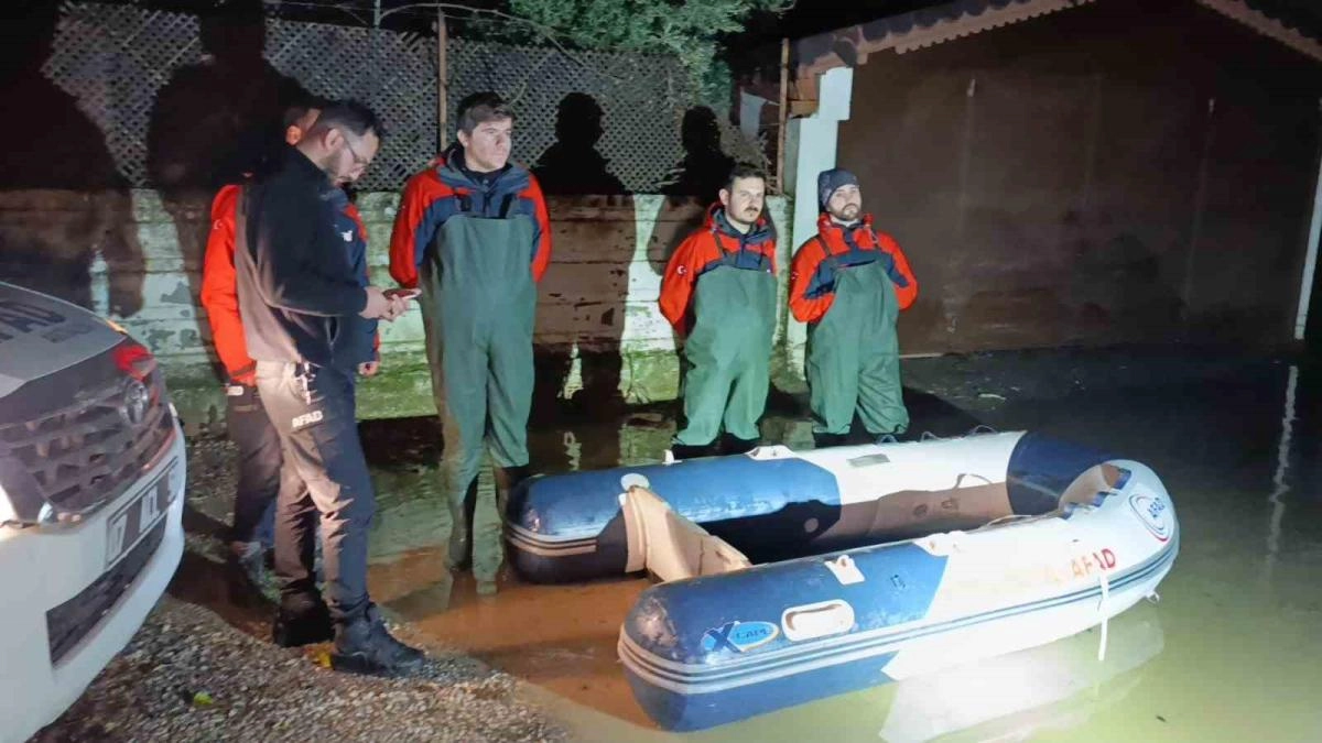 Antalya Valisi Şahin: "5 saatte 106 kilogramlık büyük yağış aldık" | Popüler Gazete - Haber, Son Dakika Haberler, Popüler Gündem
