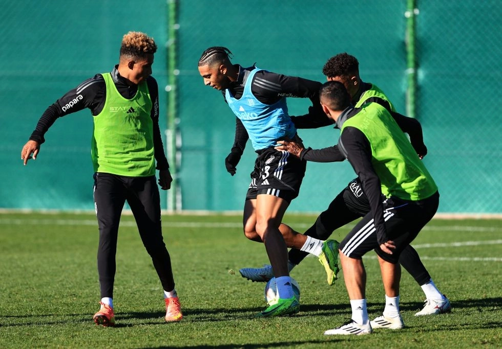 Beşiktaş, Corendon Alanyaspor maçı hazırlıklarına başladı | Popüler Gazete - Türkiye'nin en popüler internet gazetesi!