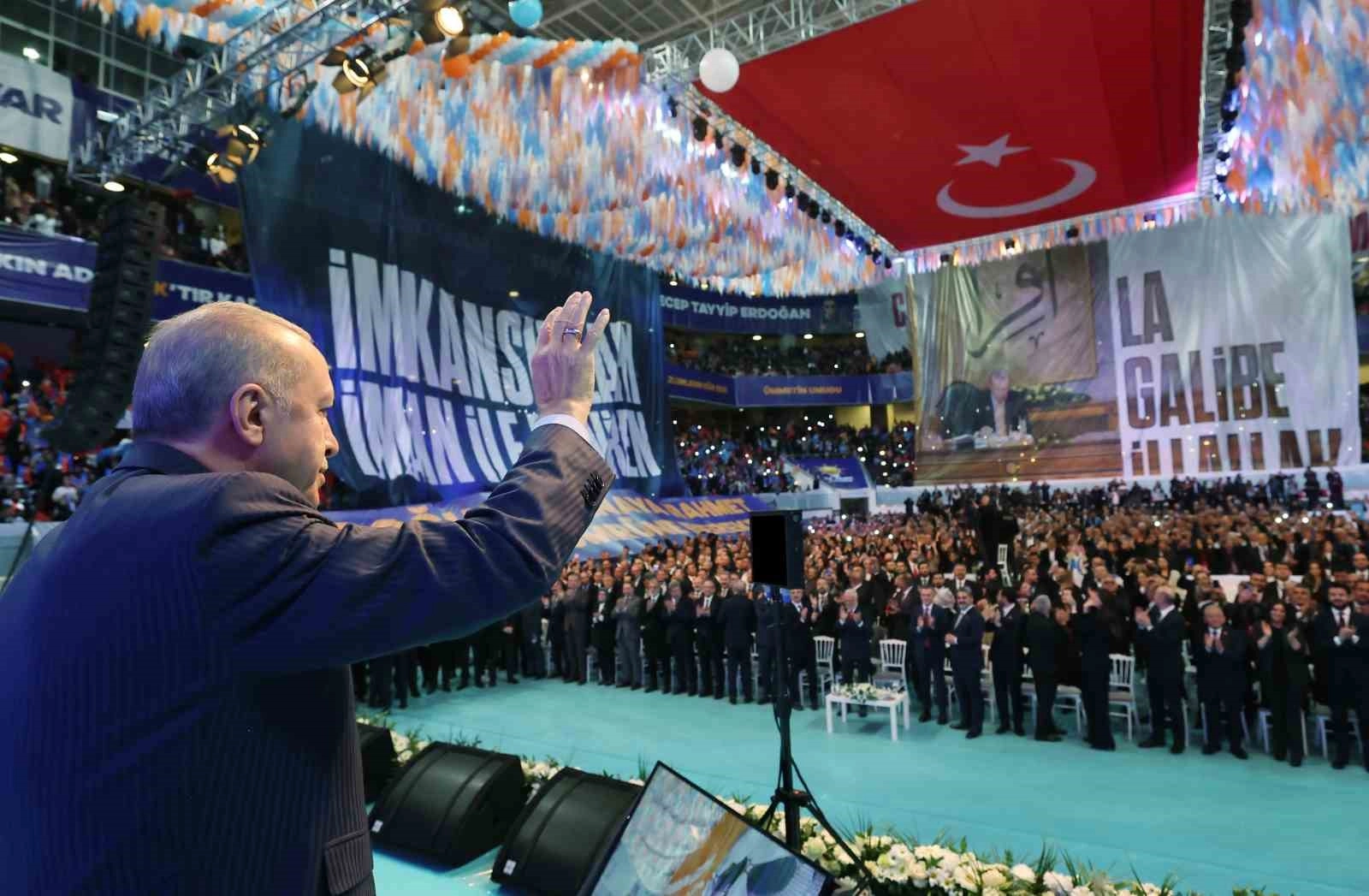 Cumhurbaşkanı Erdoğan: "Ya o silahlar gönüllü olarak bırakılacak ya da cebren bıraktırılacak” | Popüler Gazete - Haber, Son Dakika Haberler, Çeviri Haberler