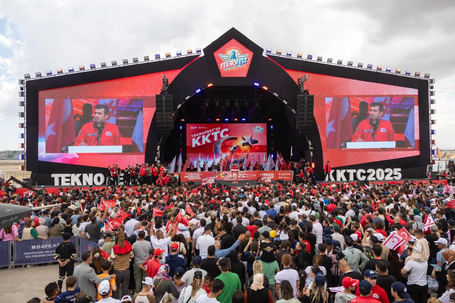 KKTC'de düzenlenen TEKNOFEST'i ilk gününde 62 bin kişi ziyaret etti | Popüler Gazete - Haber, Son Dakika Haberler, Popüler Gündem